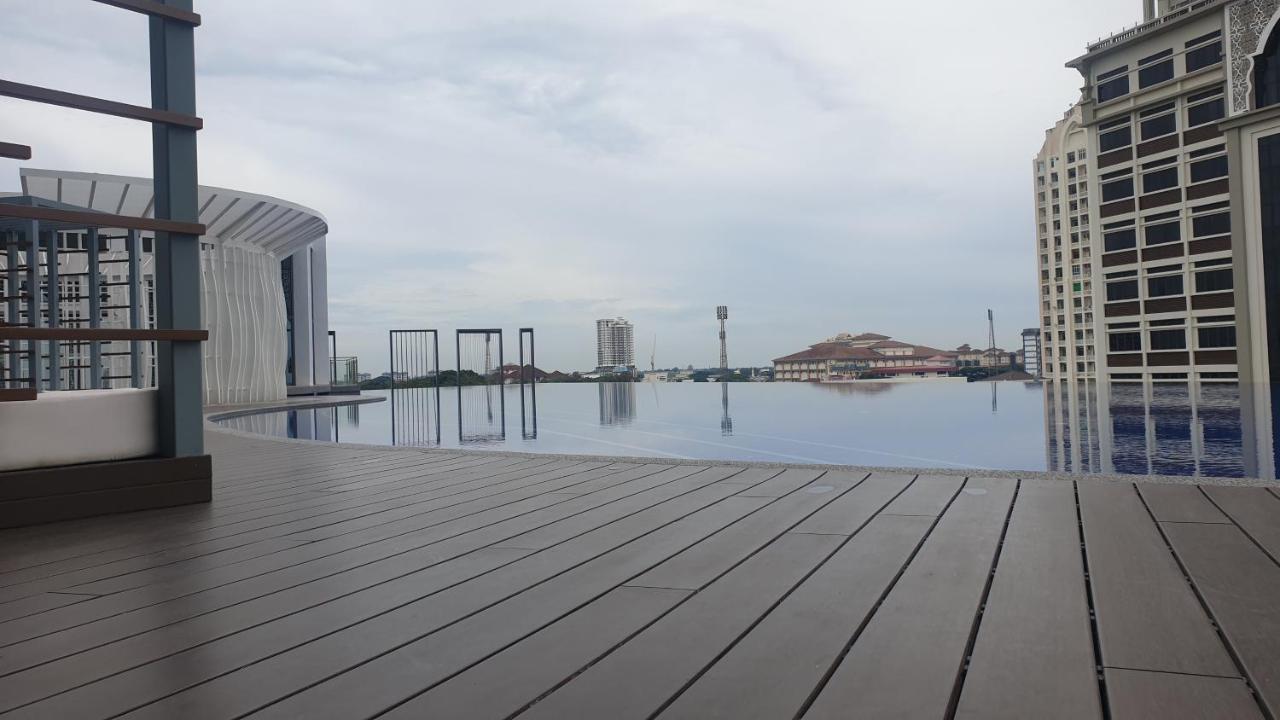 Prestige Troika Luxury Stay Kota Bharu Kültér fotó