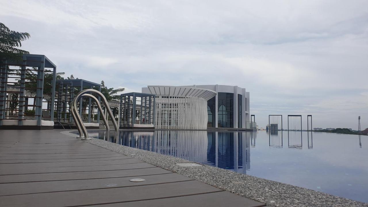 Prestige Troika Luxury Stay Kota Bharu Kültér fotó